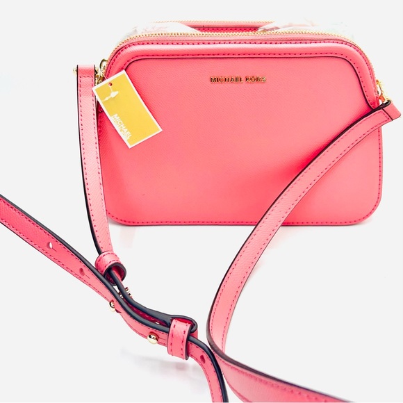 MICHAEL KORS Houston Large Crossgrain Leather Crossbody in Tea Rose - Picture 5 of 15